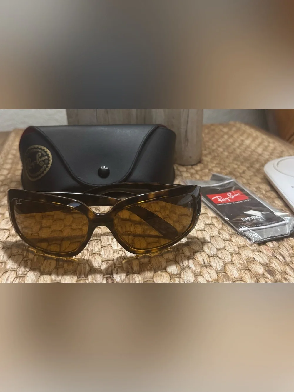 Women’s Ray Ban Sunglasses RB 4102/710/3N Made In Italy Tortoise